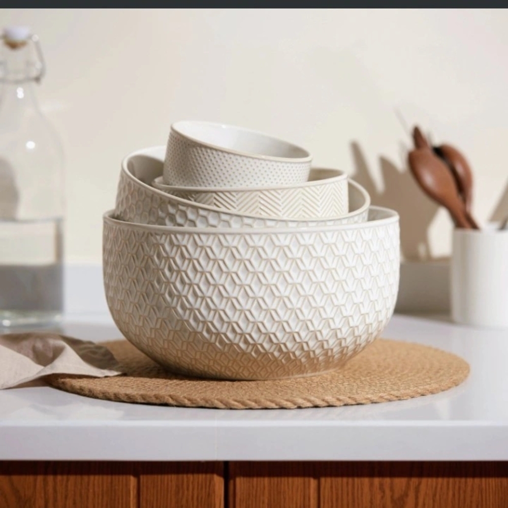Elegant Cream Textured Bowl Set